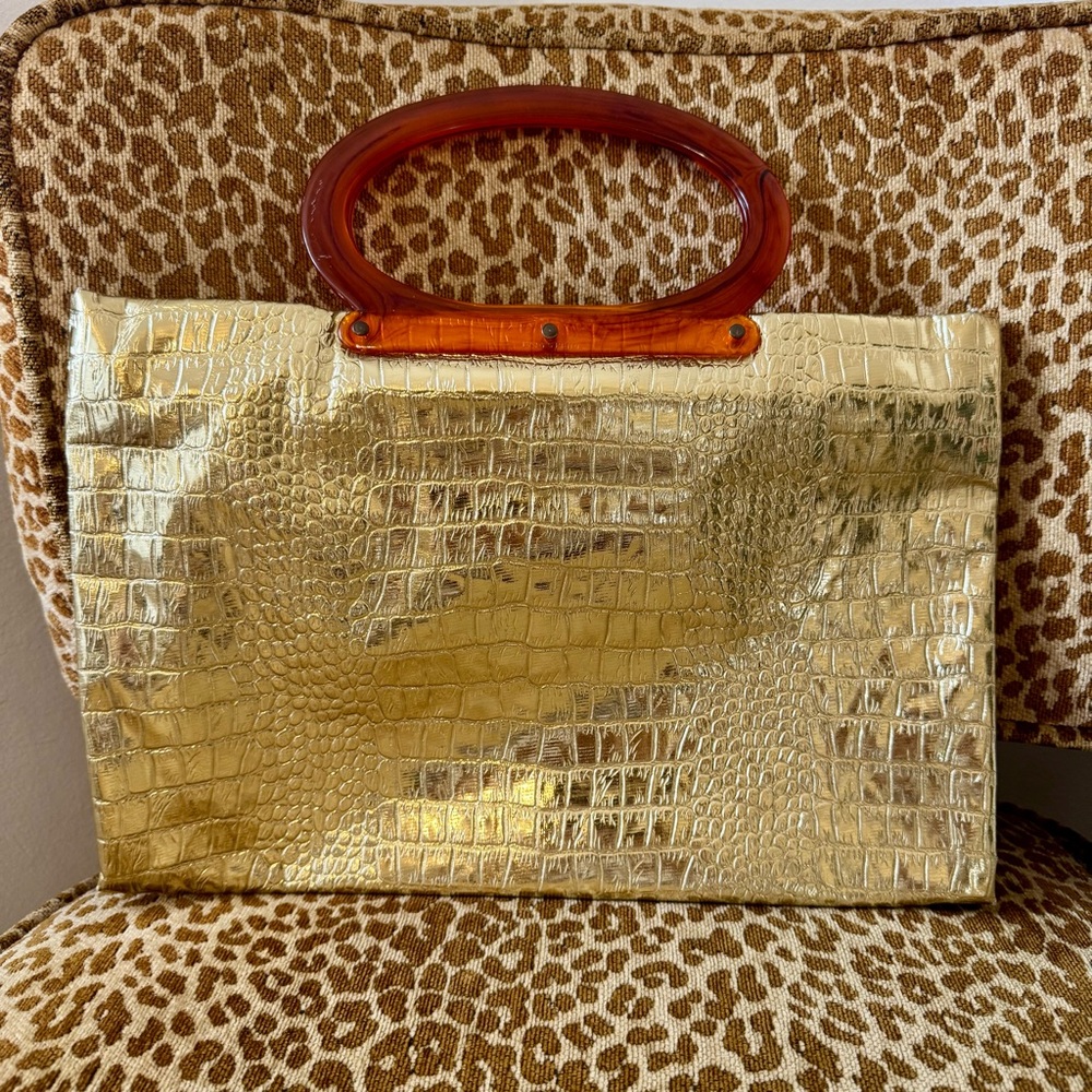 Vintage style 60s/70s gold summer clutch bag